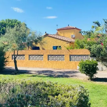 Magnifique Maison Avec Piscine Privee A 300 M D'une Tres Jolie De Sable Le Barcarès
