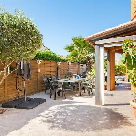 Vila Magnifique Maison Avec Piscine Privee A 300 M D'une Tres Jolie De Sable