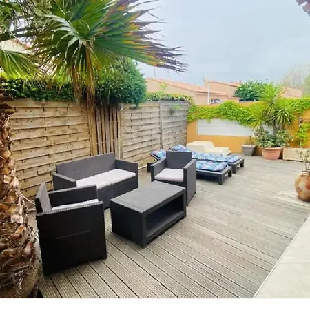 Magnifique Maison Avec Piscine Privee A 300 M D'une Tres Jolie De Sable Le Barcarès