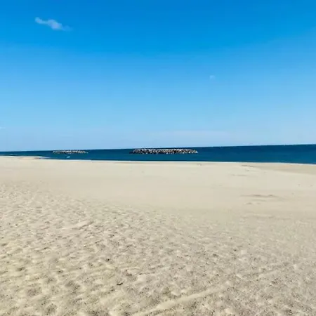 Magnifique Maison Avec Piscine Privee A 300 M D'une Tres Jolie De Sable Vila *