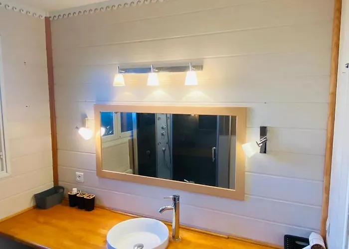 Magnifique Maison Avec Piscine Privee A 300 M D'une Tres Jolie De Sable Le Barcarès